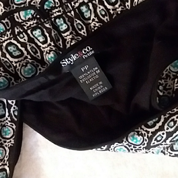 Pattern Dress - Picture 3 of 3